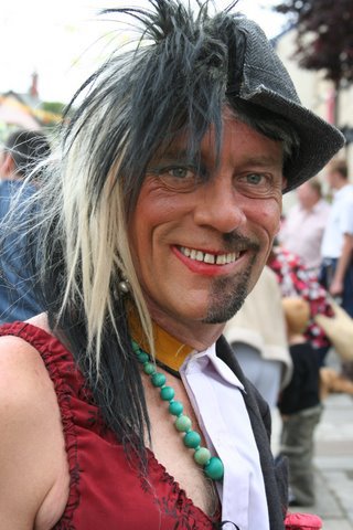 bigissuemarkinpiltonstreet.jpg