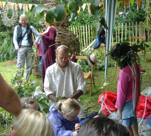 childrensactivitiesinrotarygardens.jpg
