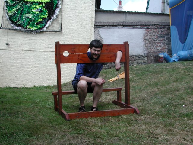 revvernonrossinthestocks.jpg