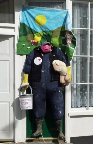 piltonstreetscarecrowfarmer.jpg