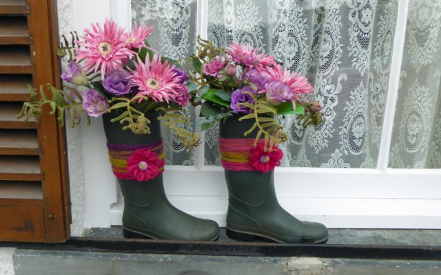 welliesalbum1.jpg